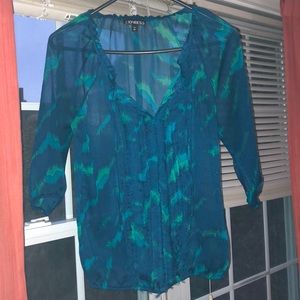 Women’s Express top